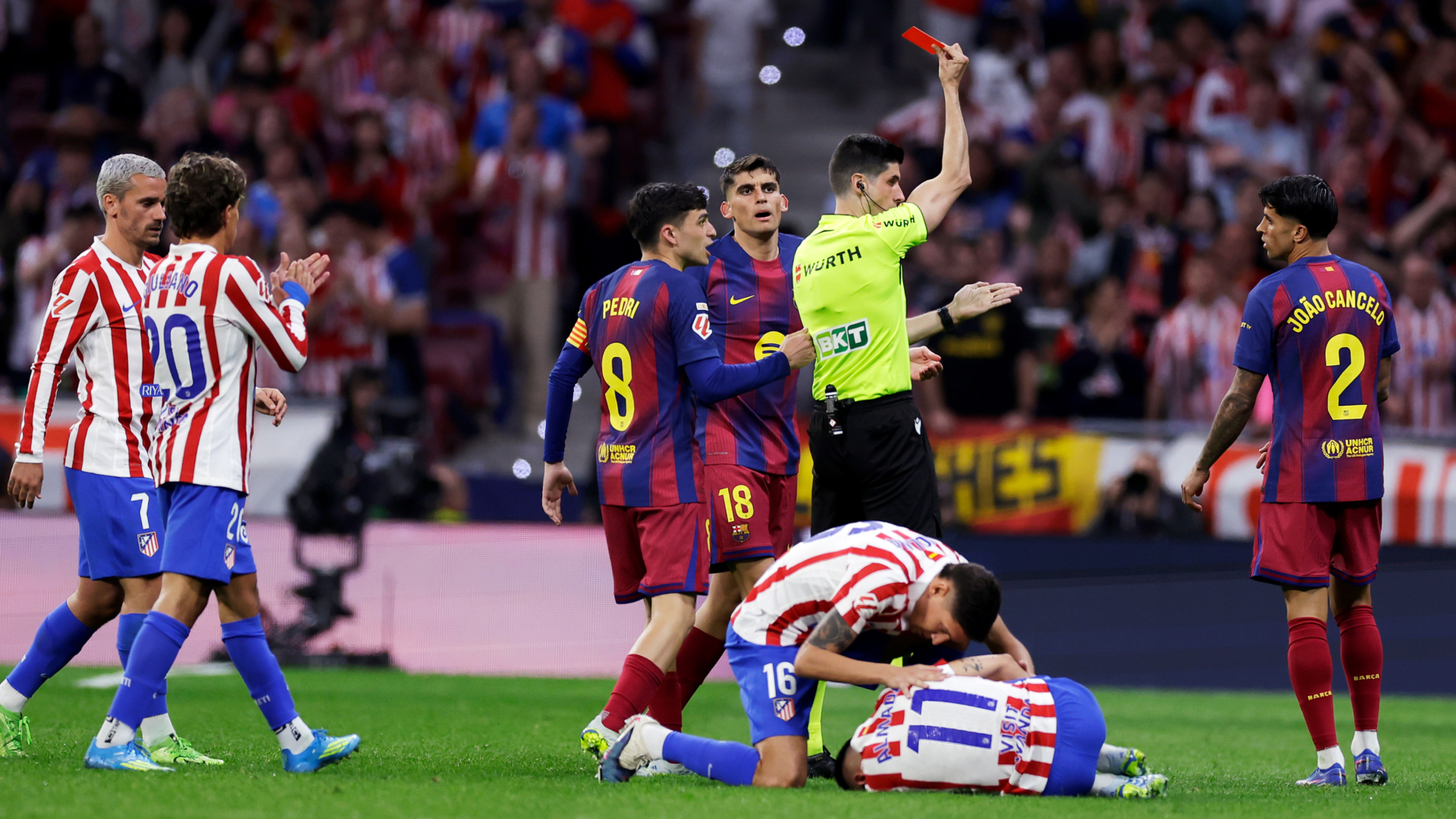 Simeone fumes at Martin reprieve