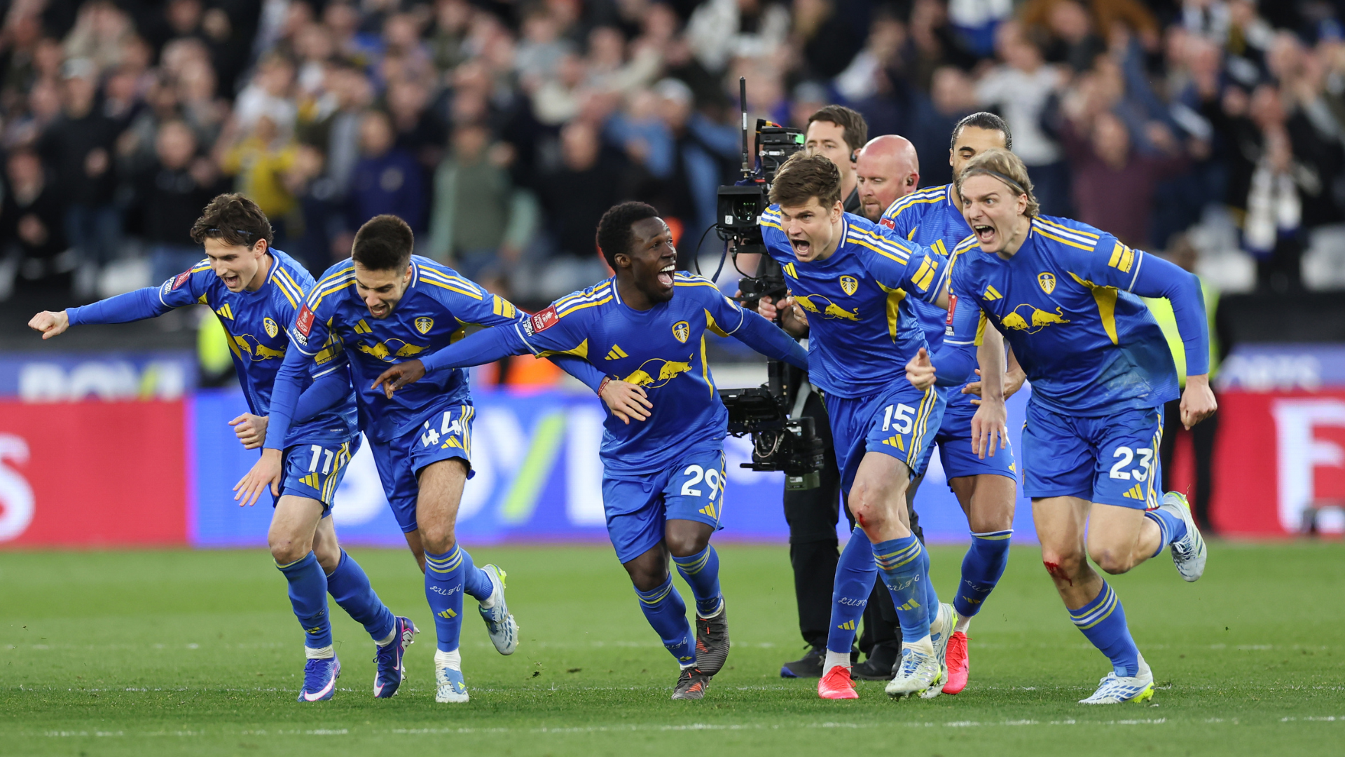 West Ham 2-2 Leeds (aet, 2-4 pens)